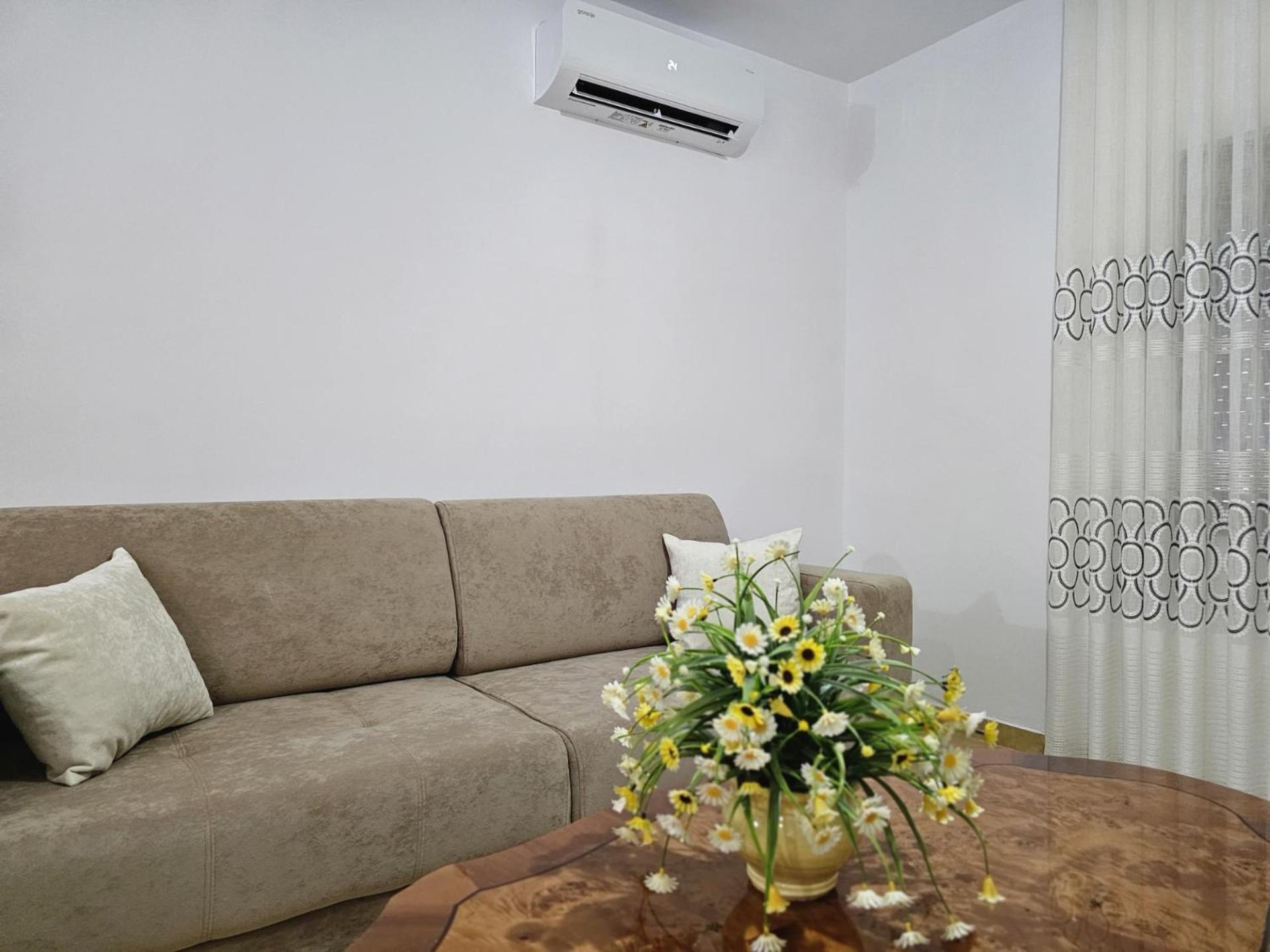 Diana'S Apartment Berat Bagian luar foto