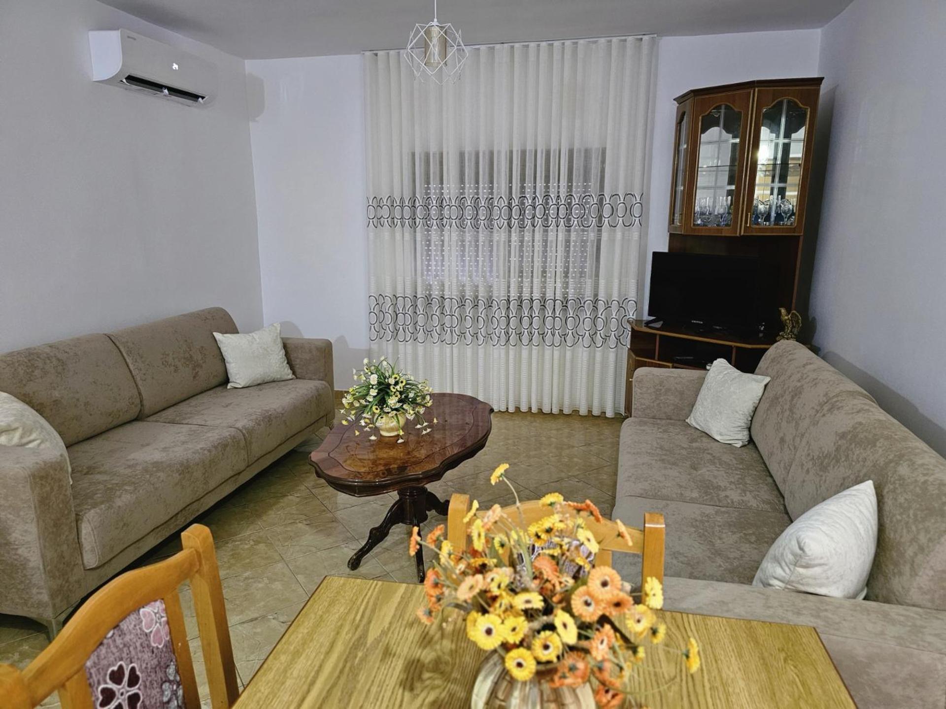 Diana'S Apartment Berat Bagian luar foto