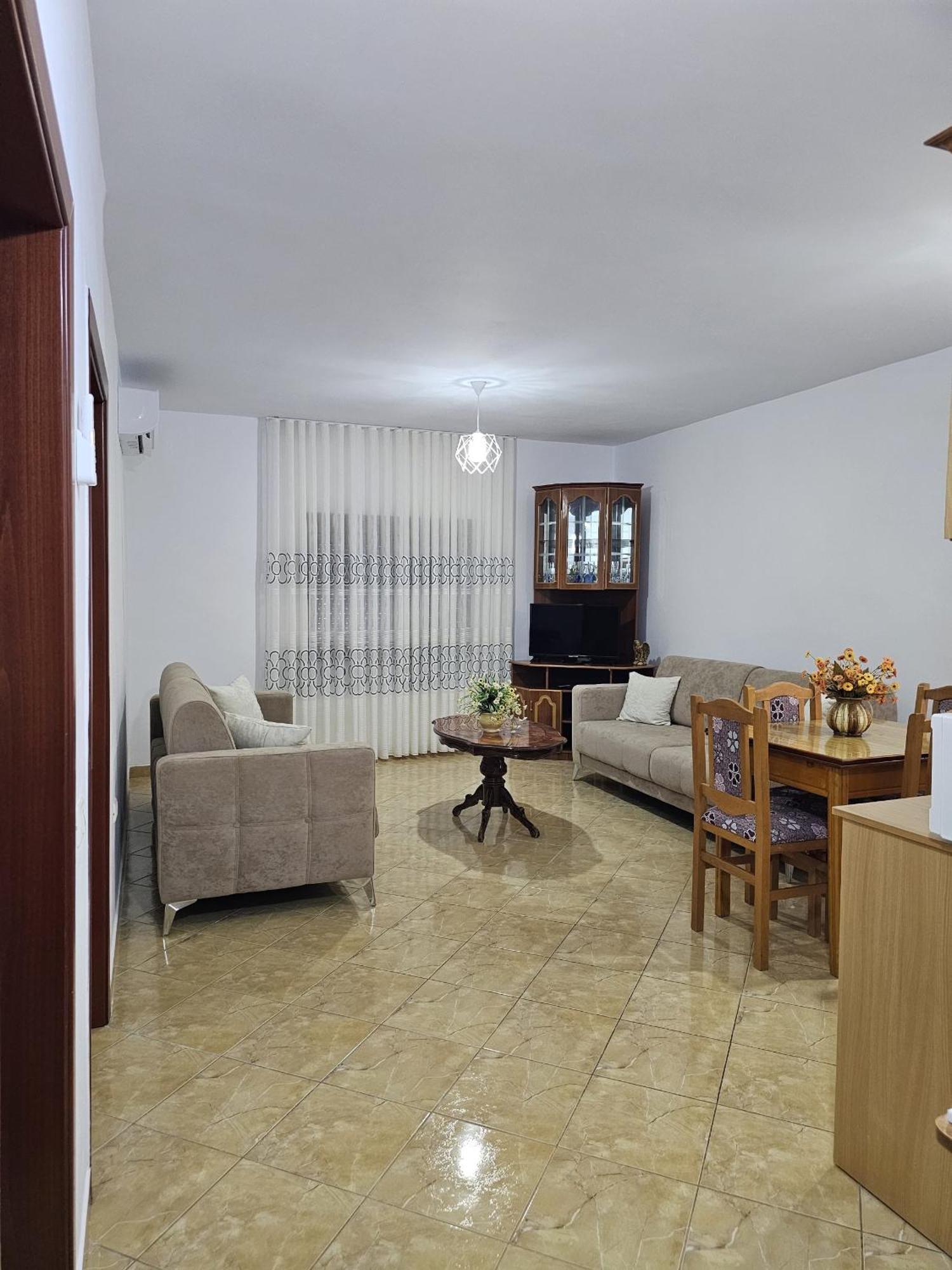 Diana'S Apartment Berat Bagian luar foto